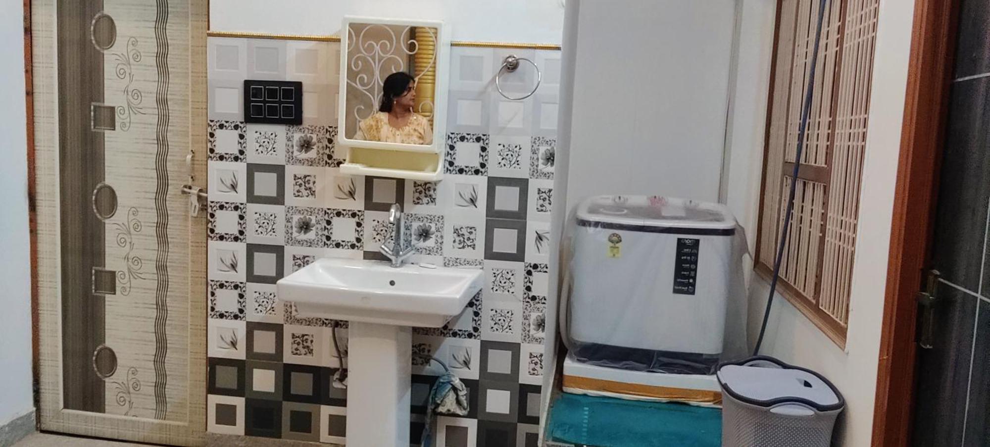 Blessing's 4 Bedroom Luxury * Lucknow
